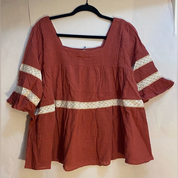 NWT Hayden Woman’s Rust Color Top Blouse Size Medium - Picture 2 of 6